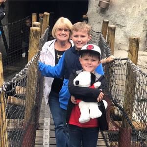 Meet your Posher, Karen